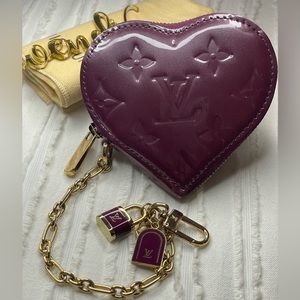 Vernis Heart Coin Pouch Wristlet with charms